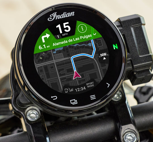 ÉCRAN TACTILE 4″ AVEC SYSTÈME RIDE COMMAND